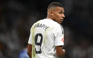 Real Madrid bất ngờ nhận được sự hỗ trợ từ Kylian Mbappe vì chấn thương